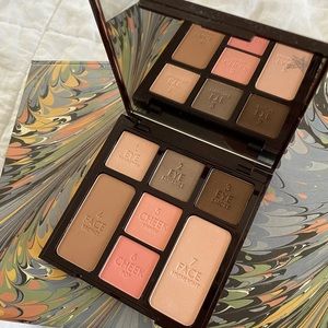 Charlotte Tilbury 5 minute face palette